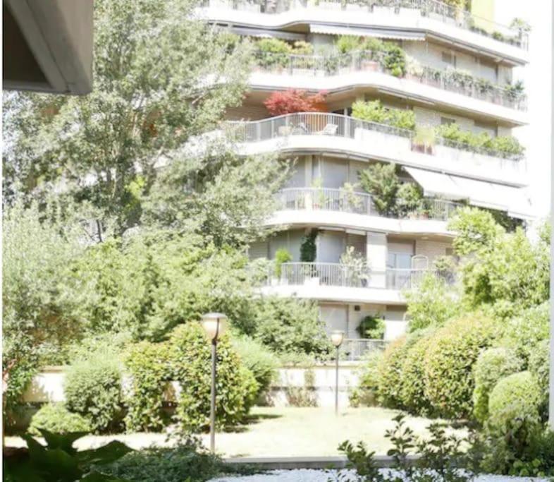 Appartamento Vista San Luca Con Terrazza Panoramica Bologna Eksteriør billede